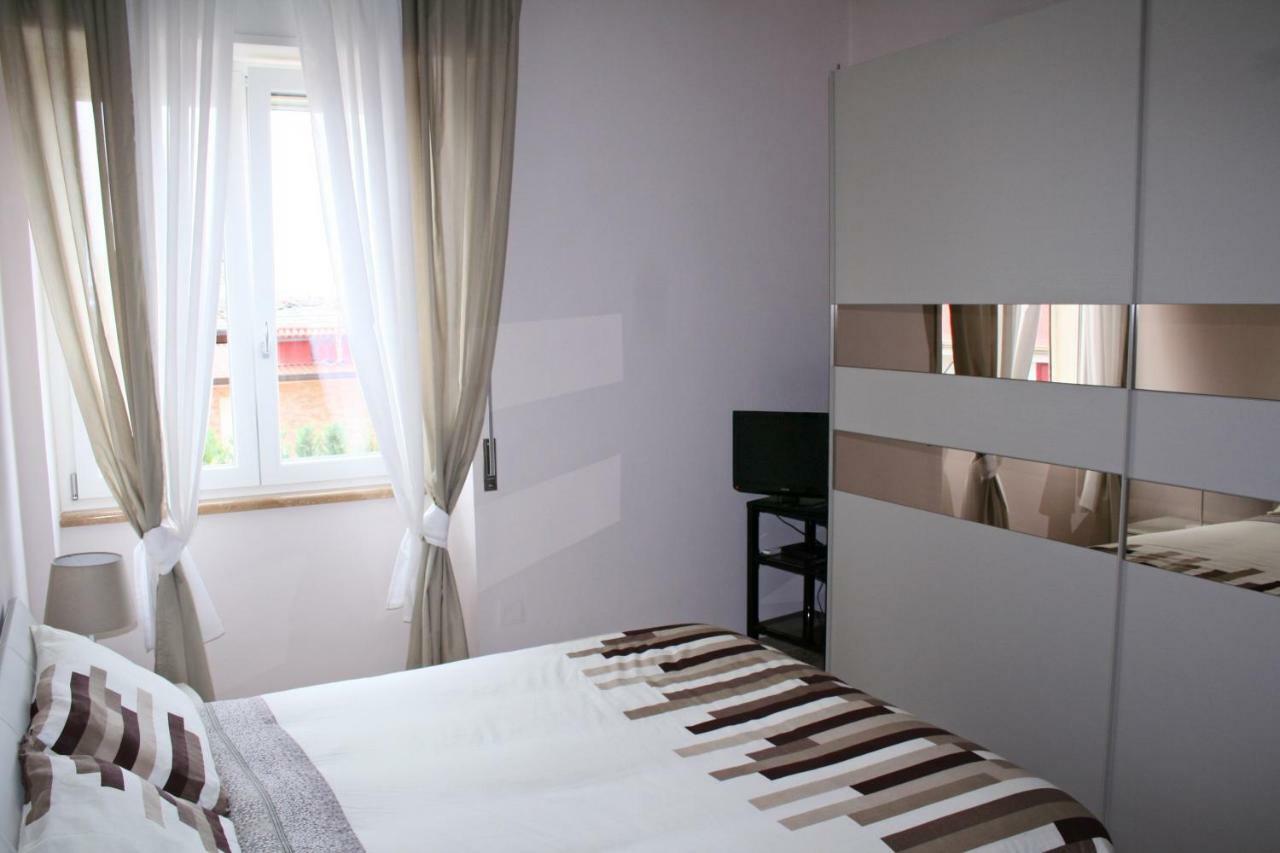 La Casa Di Giulia Apartment Caserta Luaran gambar